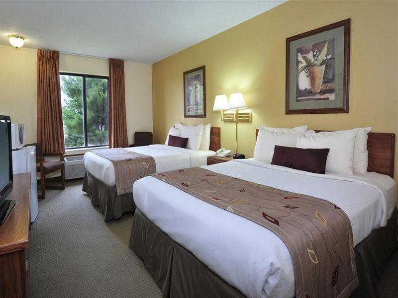 Ramada By Wyndham Wisconsin Dells I-90 Hotel Exterior foto