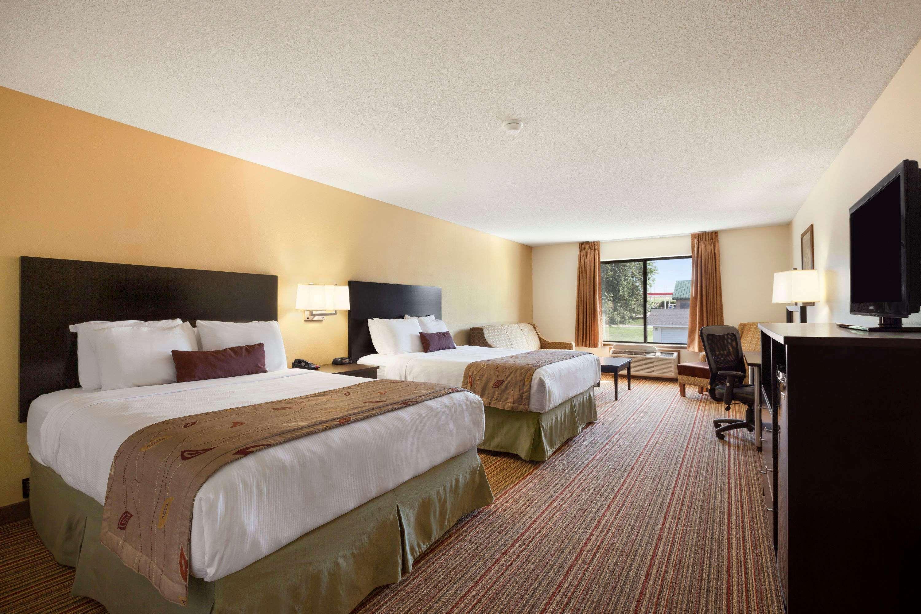 Ramada By Wyndham Wisconsin Dells I-90 Hotel Exterior foto