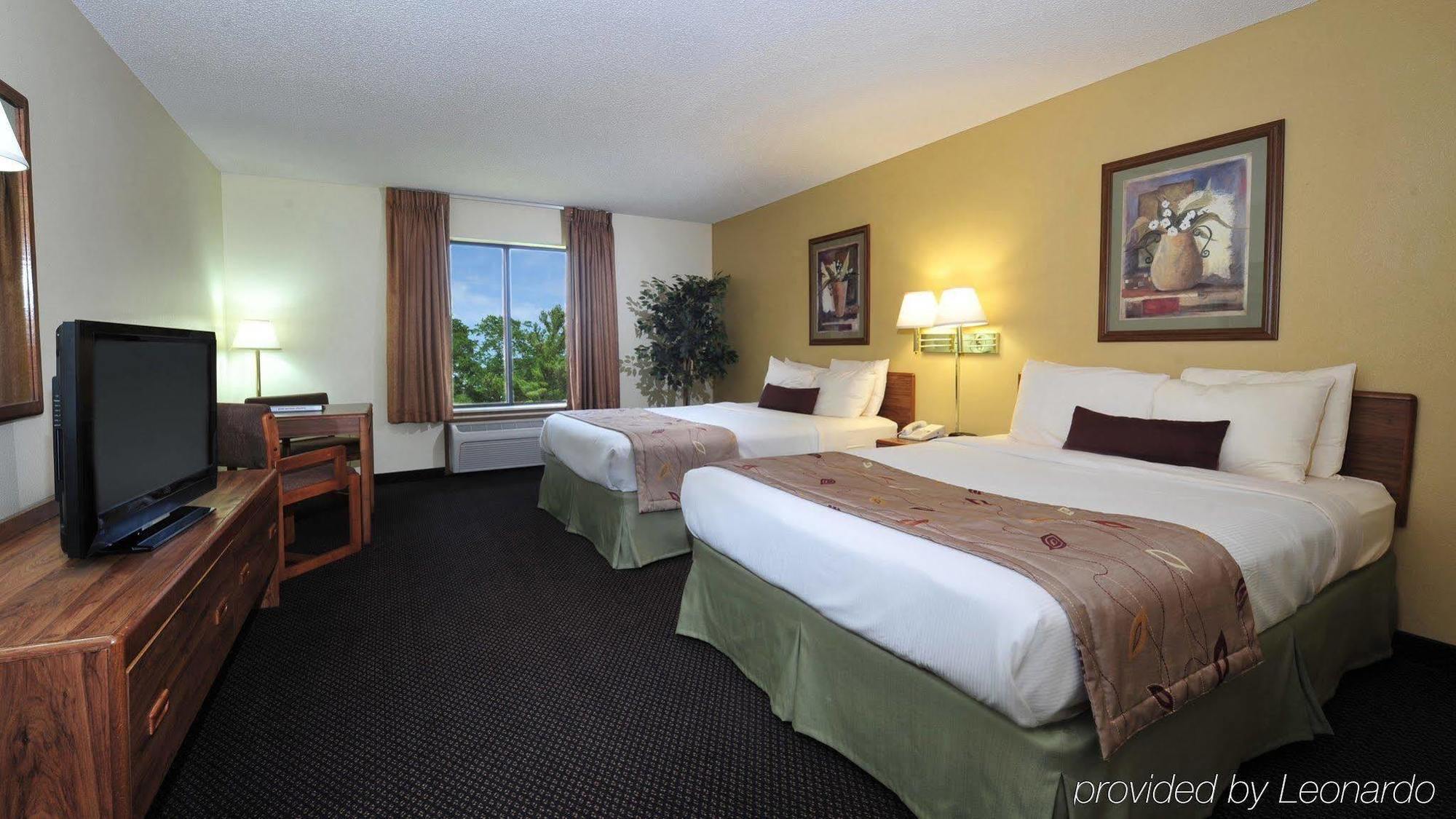 Ramada By Wyndham Wisconsin Dells I-90 Hotel Exterior foto